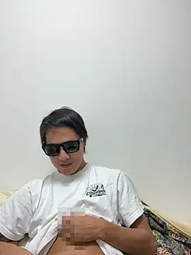 Snapshot of erokami36 chatting on 9, 9, 2025 erokami36 online show from 9, 9, 2025