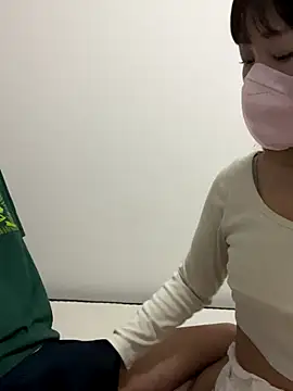 Snapshot of erokami36 chatting on 12, 11, 2025 erokami36 online show from 12, 11, 2025