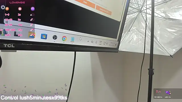 Snapshot of nina_vixen chatting on 28, 10, 2025 nina vixen online show from 28, 10, 2025