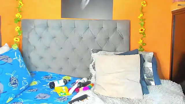 Snapshot of nahiroby_ebony chatting on 21, 7, 2026 nahiroby ebony online show from 21, 7, 2026