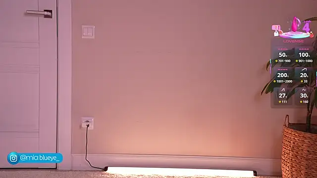 Miablueye online show from 16, 11, 2025