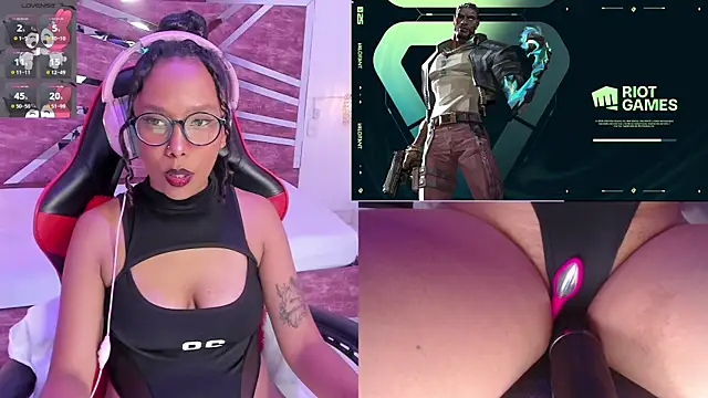 NovaLyn online show from 11, 11, 2025