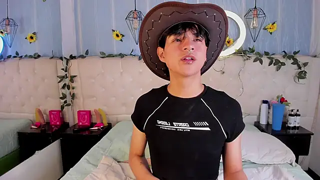 AleAurarashi online show from 21, 11, 2025