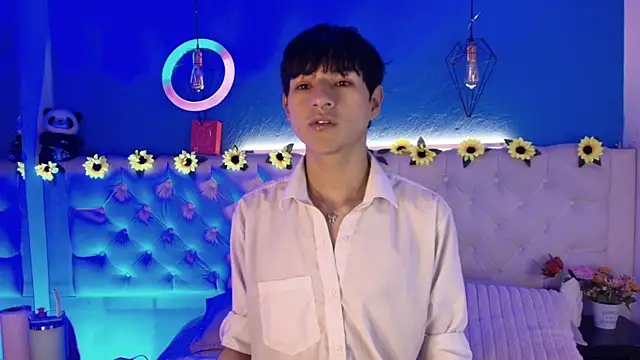 AleAurarashi online show from 3, 4, 2026