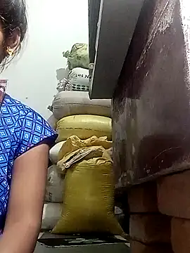 Snapshot of Sapna-Yadav chatting on 8, 9, 2025 Sapna-Yadav online show from 8, 9, 2025