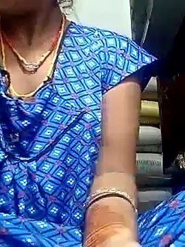 Snapshot of Sapna-Yadav chatting on 5, 10, 2025 Sapna-Yadav online show from 5, 10, 2025