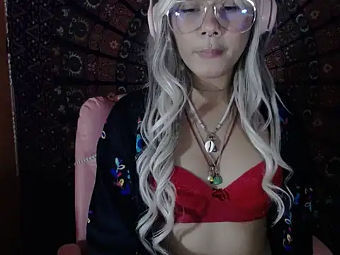 Snapshot of Delliriummm chatting on 15, 3, 2026 Delliriummm online show from 15, 3, 2026