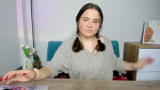 IsabellCharm online show from 17, 10, 2025