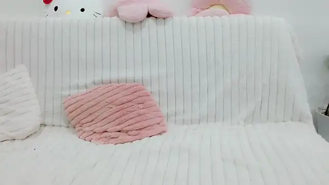 Emmahahaha17 online show from 2, 10, 2025