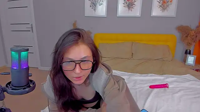 BrandyShy online show from 30, 9, 2025