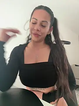 Snapshot of Teparolaverga1990 chatting on 9, 4, 2026 Teparolaverga1990 online show from 9, 4, 2026