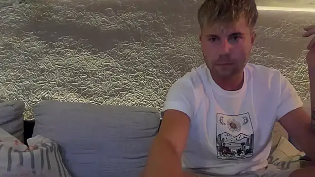 Snapshot of RioBlaze chatting on 10, 9, 2025 RioBlaze online show from 10, 9, 2025