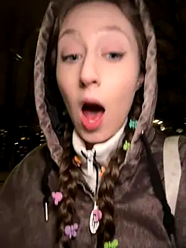 FroggyAnna online show from 13, 11, 2025