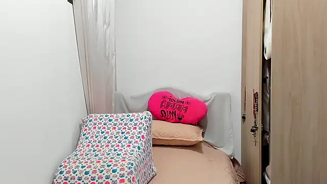 Snapshot of Isbettyche chatting on 21, 11, 2025 Isbettyche online show from 21, 11, 2025