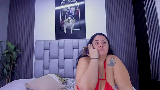 Snapshot of Bora_Lajuana chatting on 18, 10, 2025 Bora Lajuana online show from 18, 10, 2025