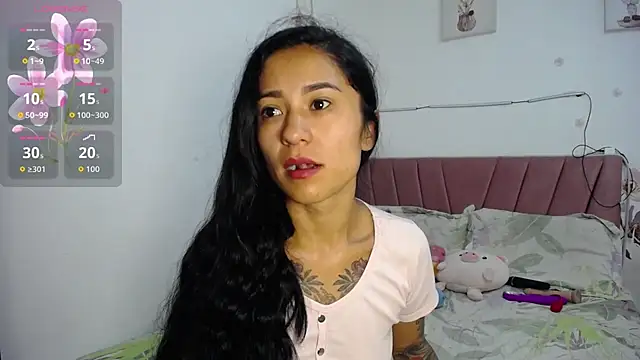 Liahdiaz  online show from 30, 5, 2026