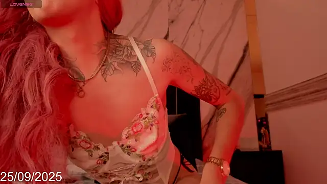 Snapshot of Isabella_Haddad chatting on 25, 9, 2025 Isabella Haddad online show from 25, 9, 2025