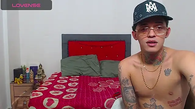 miawhithee online show from 29, 11, 2025