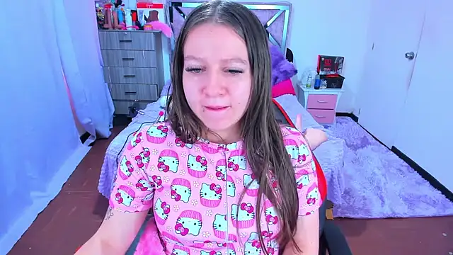 Snapshot of Luna_Analya chatting on 17, 12, 2025 Luna Analya online show from 17, 12, 2025