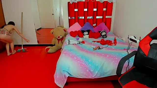 Luna Analya online show from 9, 7, 2026