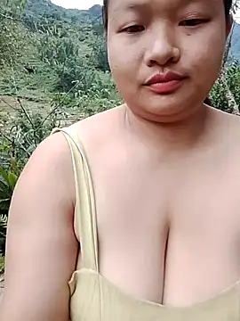 Snapshot of girl-babi chatting on 24, 9, 2025 girl-babi online show from 24, 9, 2025