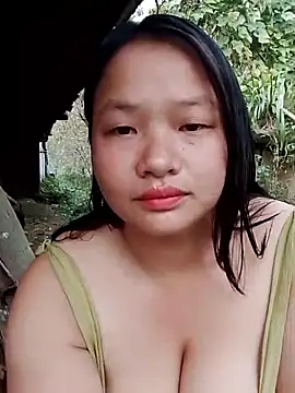 Snapshot of girl-babi chatting on 28, 9, 2025 girl-babi online show from 28, 9, 2025