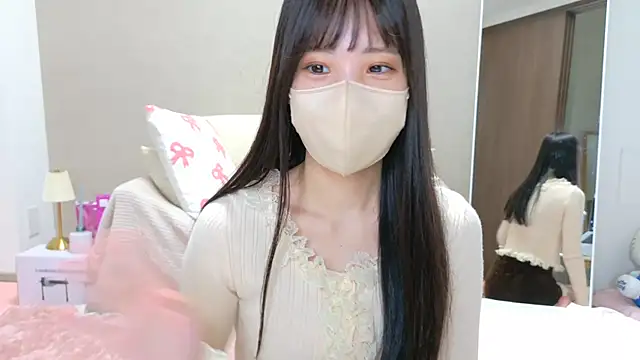 Snapshot of riri__nyan_o0 chatting on 29, 5, 2026 riri nyan o0 online show from 29, 5, 2026
