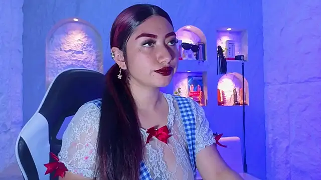 Sophia tf online show from 14, 3, 2026