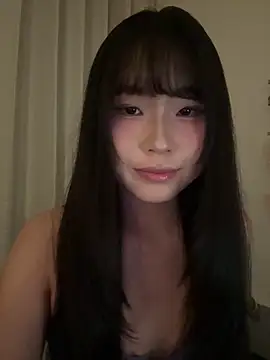 77momomo online show from 19, 5, 2026