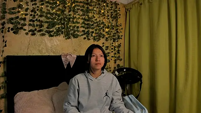 Tiffany Nm online show from 17, 1, 2026