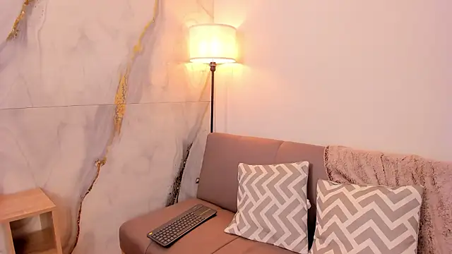 Tiffany Nm online show from 3, 3, 2026