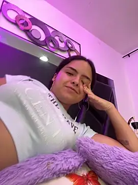 EmilyHarperr online show from 6, 10, 2025