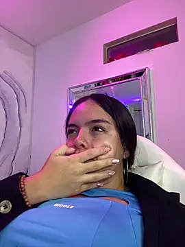 EmilyHarperr online show from 21, 10, 2025