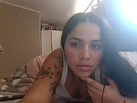 Snapshot of Denisutra777 chatting on 1, 4, 2026 Denisutra777 online show from 1, 4, 2026