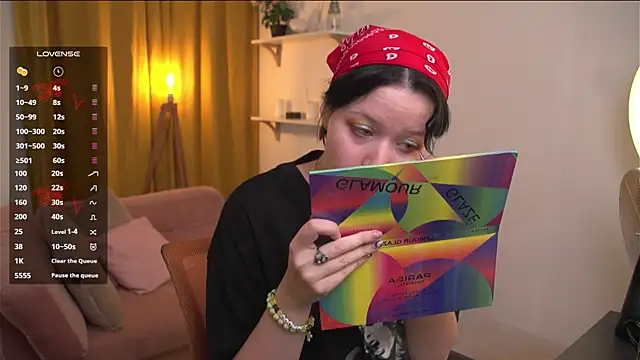 bluebeell online show from 8, 9, 2025