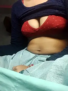 Snapshot of Hut_rotu_cute chatting on 26, 11, 2025 Hut rotu cute online show from 26, 11, 2025