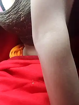 Snapshot of Hut_rotu_cute chatting on 30, 11, 2025 Hut rotu cute online show from 30, 11, 2025