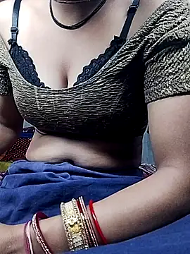 Snapshot of Hut_rotu_cute chatting on 2, 12, 2025 Hut rotu cute online show from 2, 12, 2025