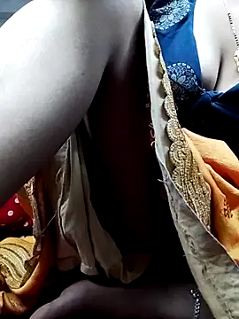 Snapshot of Hut_rotu_cute chatting on 3, 12, 2025 Hut rotu cute online show from 3, 12, 2025