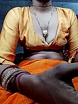 Snapshot of Hut_rotu_cute chatting on 4, 12, 2025 Hut rotu cute online show from 4, 12, 2025