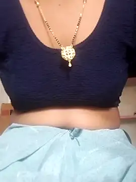 Snapshot of Hut_rotu_cute chatting on 5, 12, 2025 Hut rotu cute online show from 5, 12, 2025