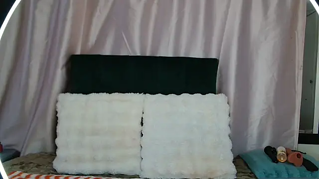 Snapshot of -cleowilliams- chatting on 14, 10, 2025 -cleowilliams- online show from 14, 10, 2025