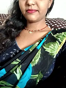 Snapshot of AnanyaKapoor89 chatting on 17, 9, 2025 AnanyaKapoor89 online show from 17, 9, 2025