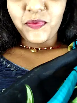 Snapshot of AnanyaKapoor89 chatting on 8, 10, 2025 AnanyaKapoor89 online show from 8, 10, 2025