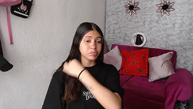 Evagirl69 online show from 16, 12, 2025