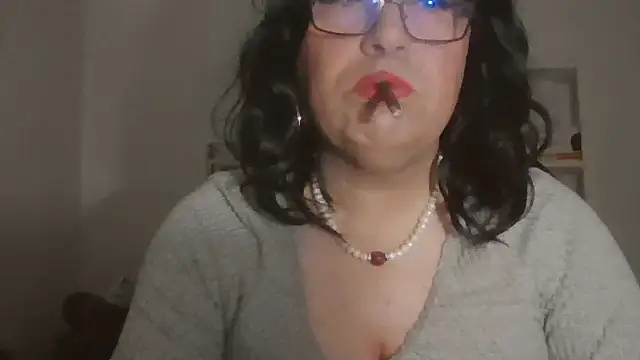 Snapshot of nataliacd chatting on 4, 12, 2025 nataliacd online show from 4, 12, 2025