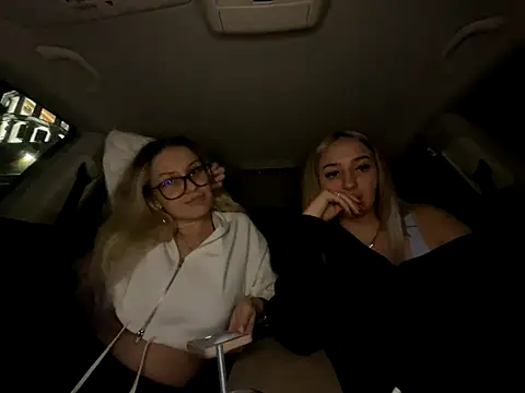 DivineDesireDuo online show from 25, 11, 2025