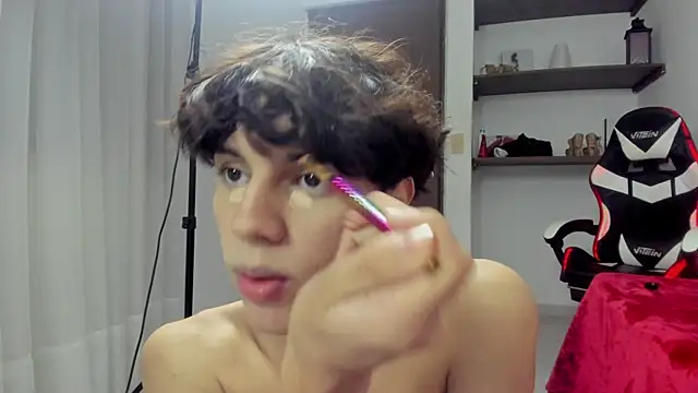 Snapshot of lightboy0 chatting on 13, 9, 2025 lightboy0 online show from 13, 9, 2025