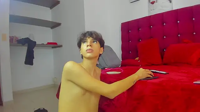 Snapshot of lightboy0 chatting on 9, 11, 2025 lightboy0 online show from 9, 11, 2025