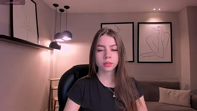 Snapshot of TiffannySins chatting on 23, 10, 2025 TiffannySins online show from 23, 10, 2025